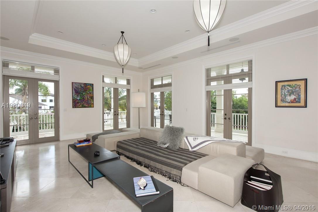 SUNRISE HARBOUR REV - Residential