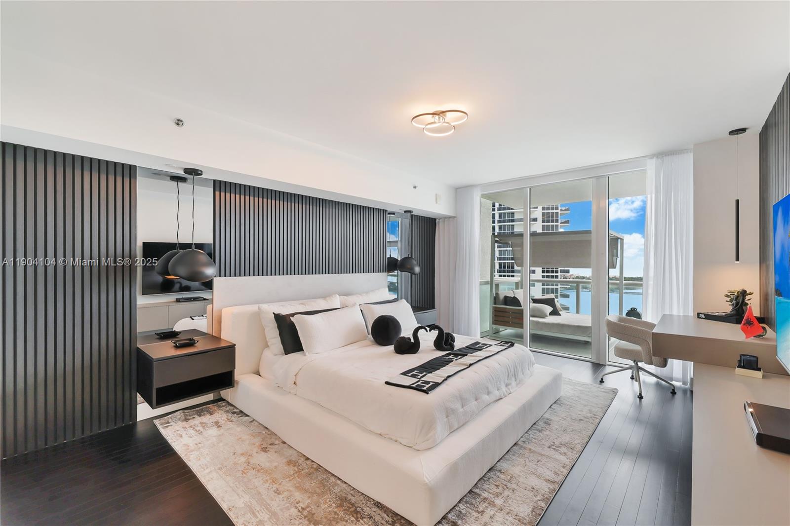 ICON CONDO - Residential Lease