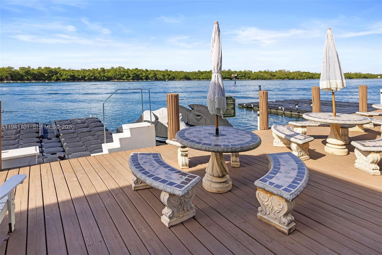 OPTIONAL DOCK - Residential