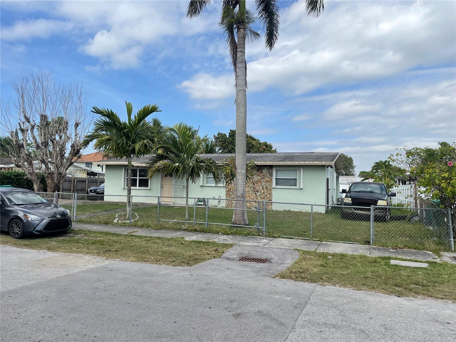 Property for Sale at 14521 Sw 294th St, Homestead, Miami-Dade County, Florida - Bedrooms: 3 
Bathrooms: 2  - $475,000