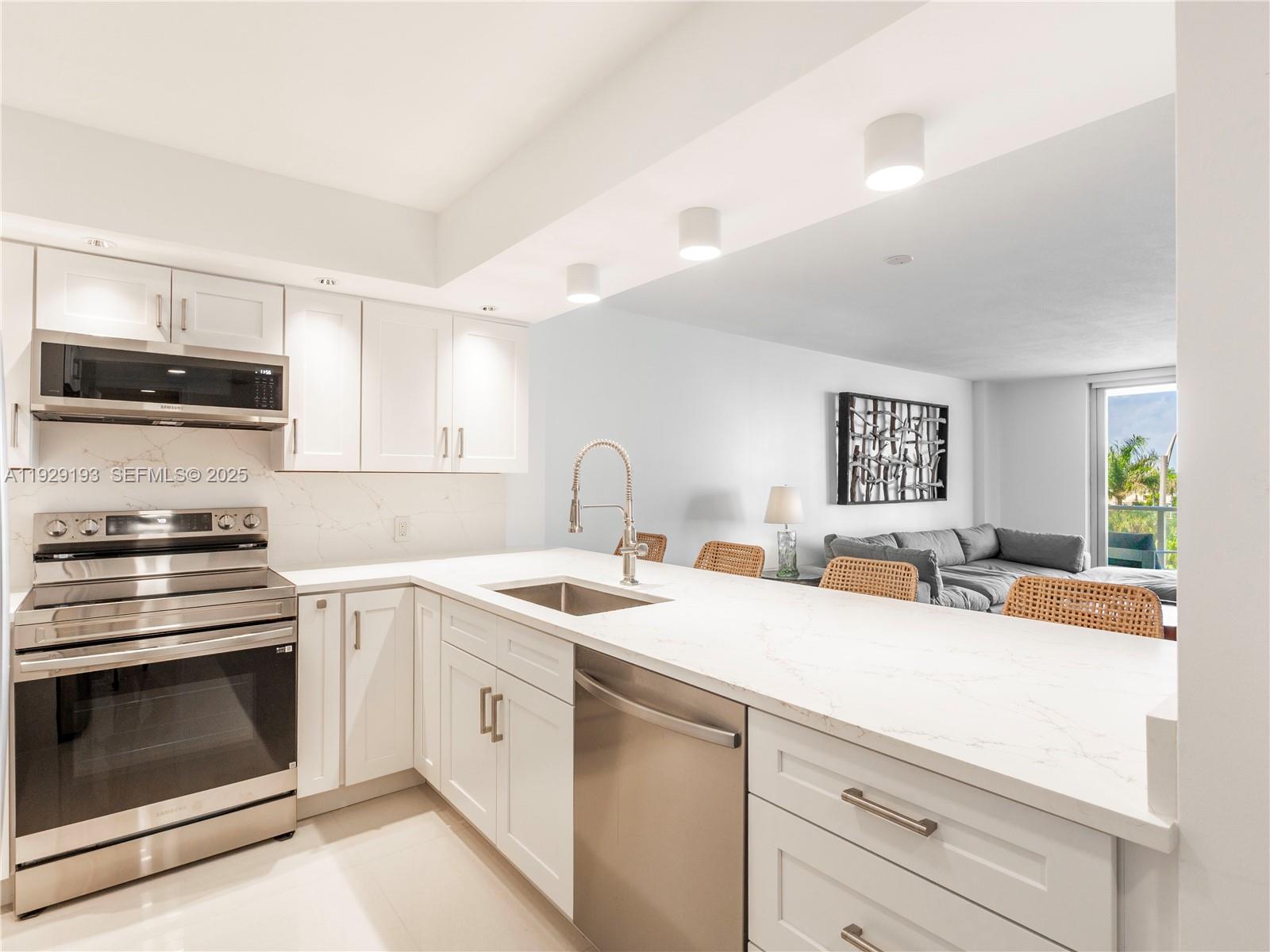 ARLEN BEACH CONDO - Residential Lease