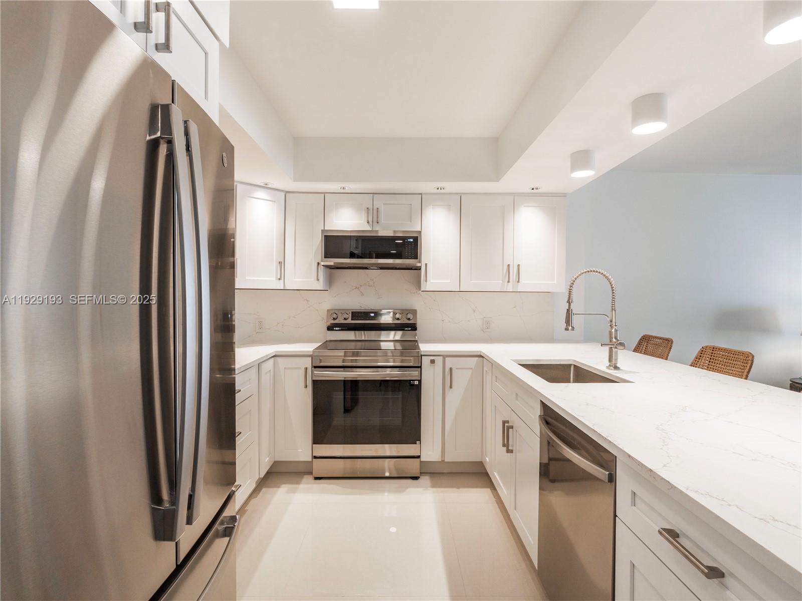 ARLEN BEACH CONDO - Residential Lease