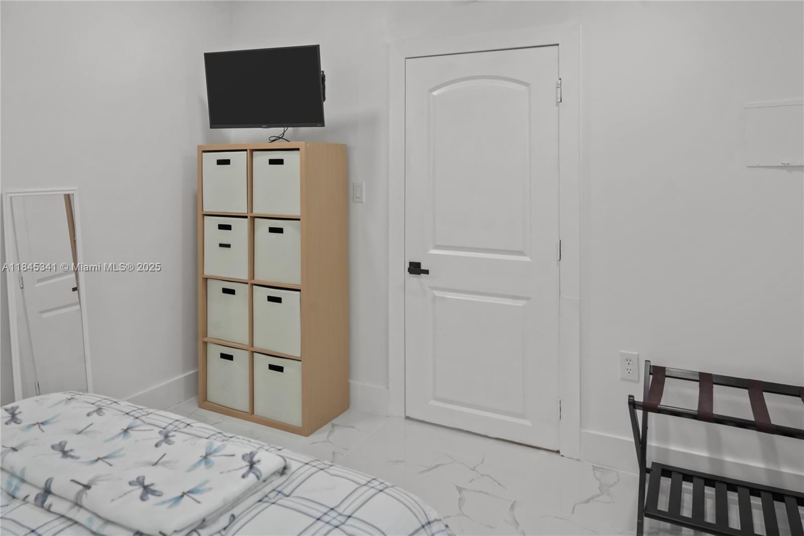 MIAMI GATEWAY REVISED - Residential Lease