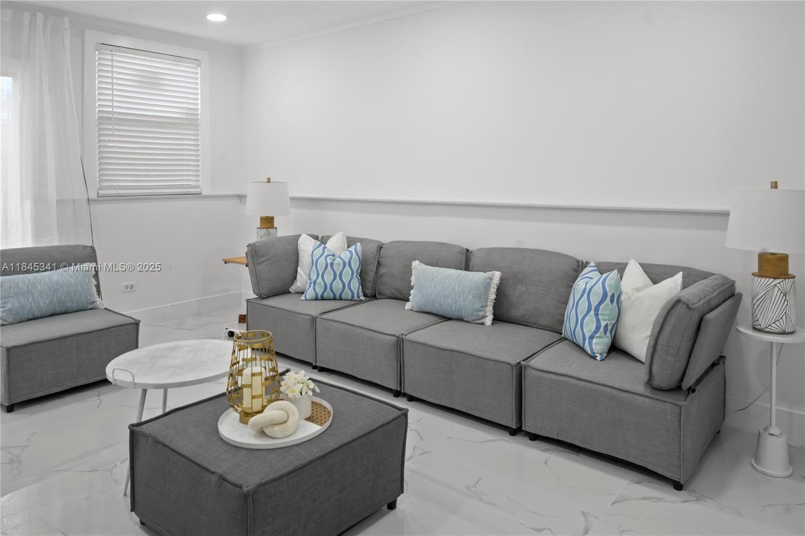 MIAMI GATEWAY REVISED - Residential Lease