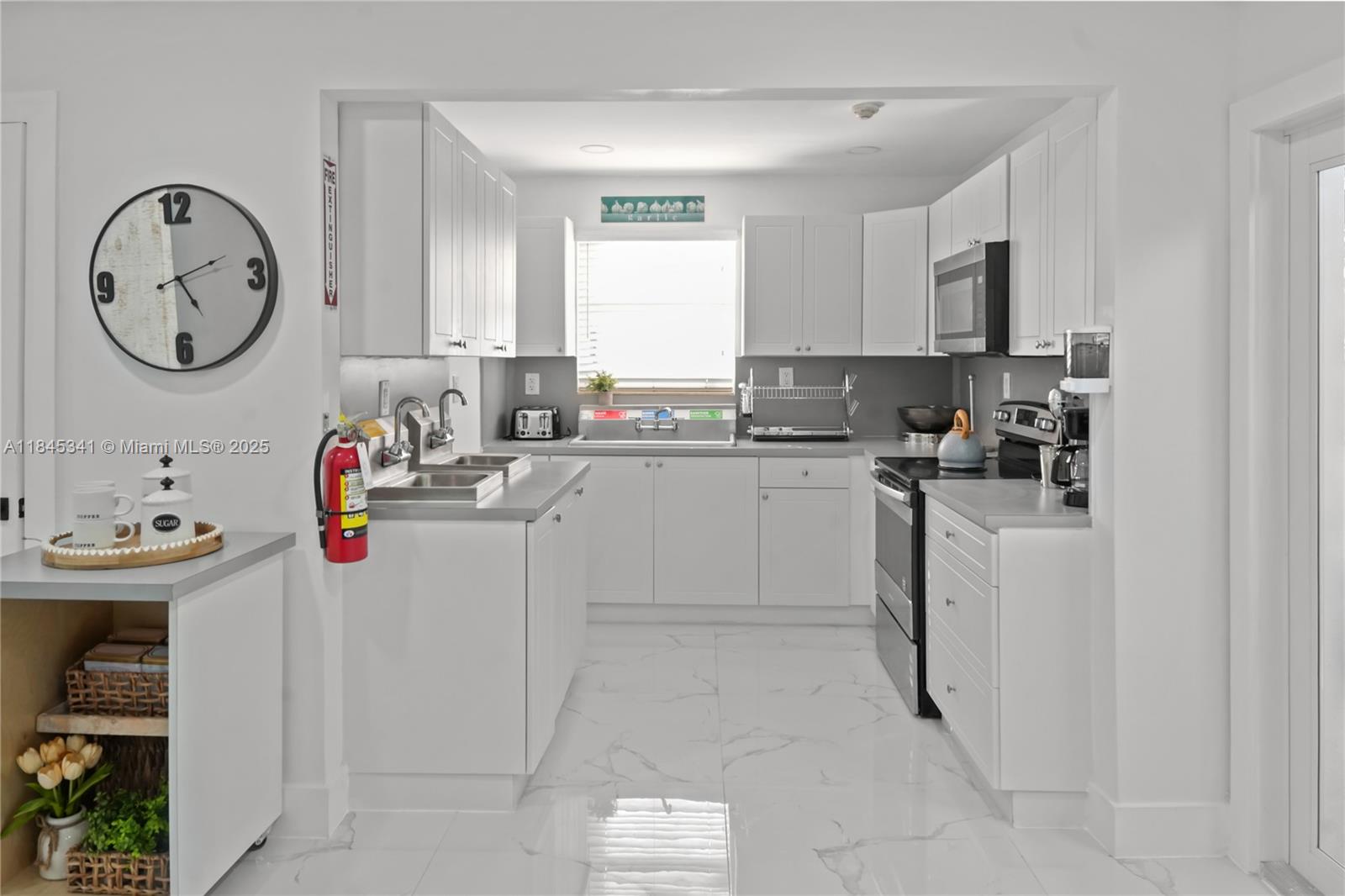 MIAMI GATEWAY REVISED - Residential Lease