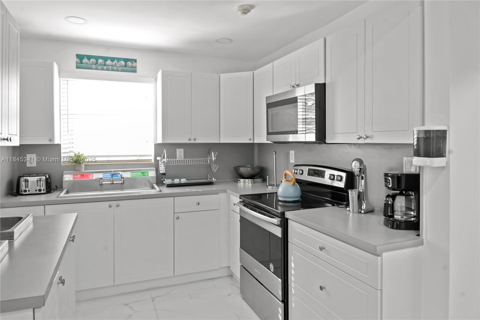 MIAMI GATEWAY REVISED - Residential Lease