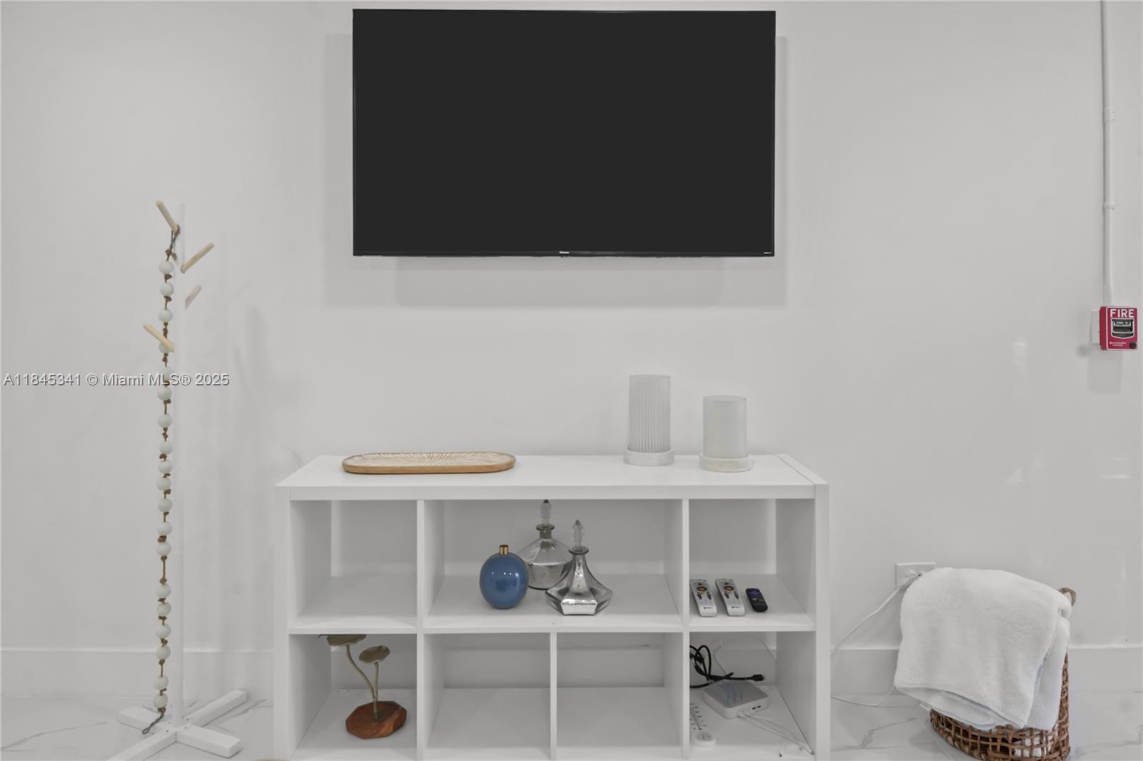 MIAMI GATEWAY REVISED - Residential Lease