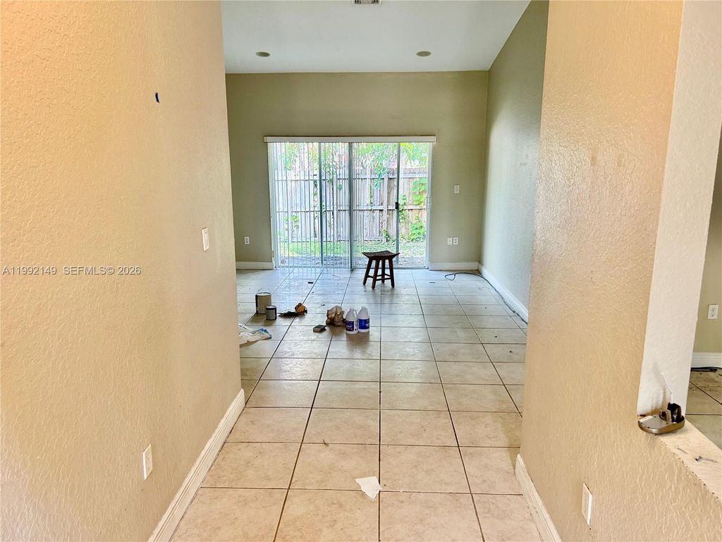 Photo of 1445 SW 11th Pl, Fort Lauderdale, FL 33312 (MLS # A11992149)