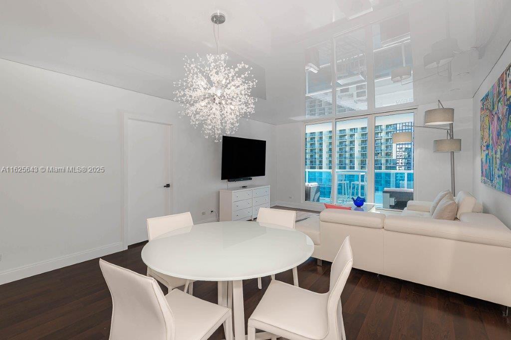 2301 Collins Ave 1204