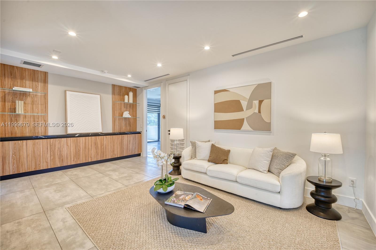 LAUDERDALE BEACH - Residential