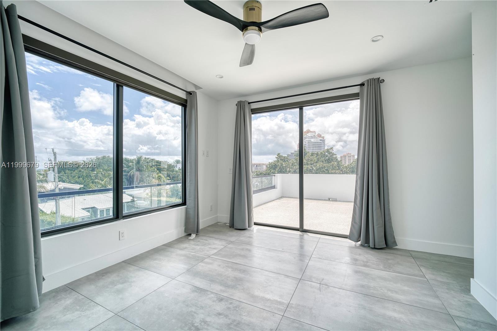 LAUDERDALE BEACH - Residential