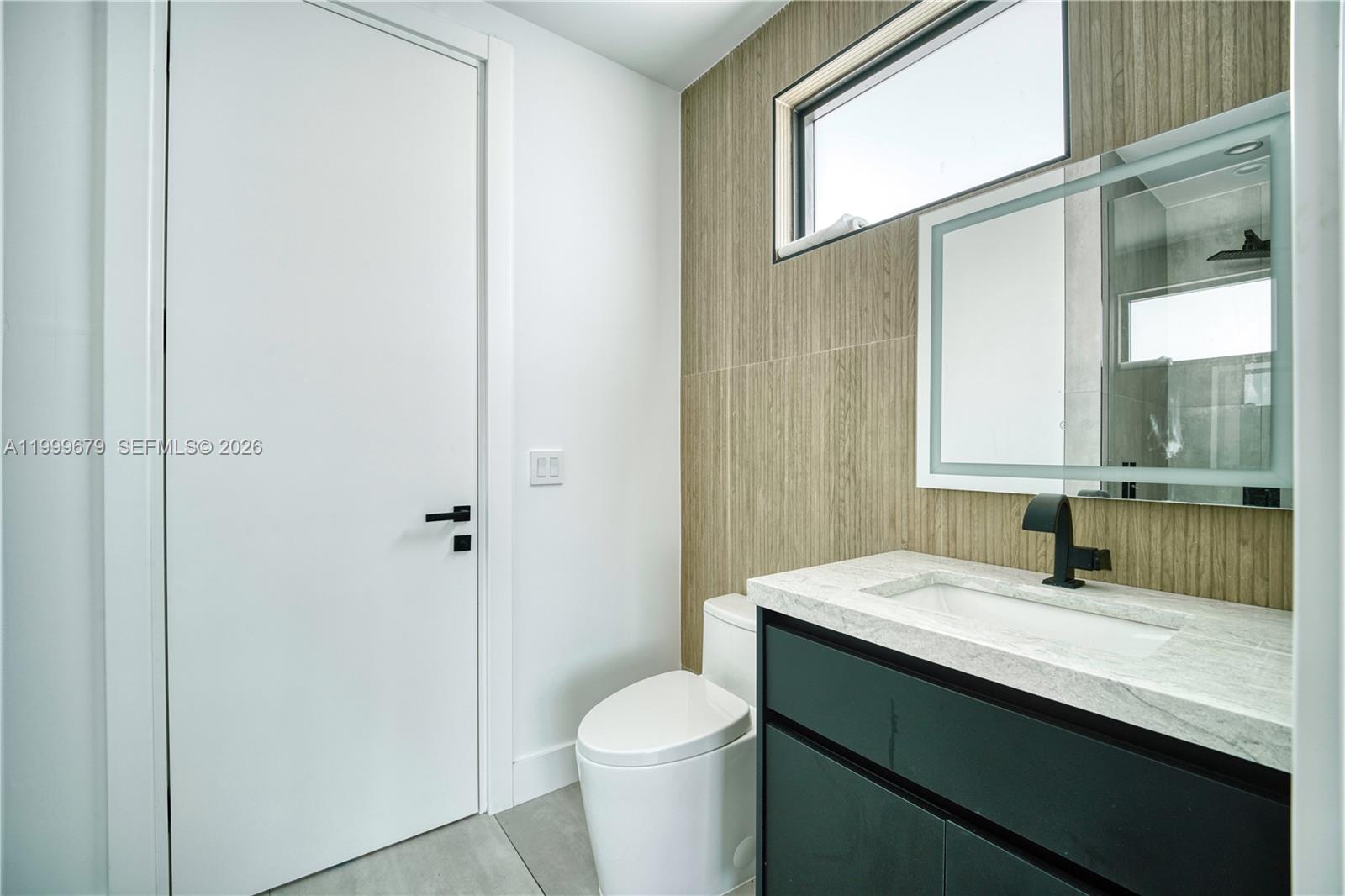 LAUDERDALE BEACH - Residential