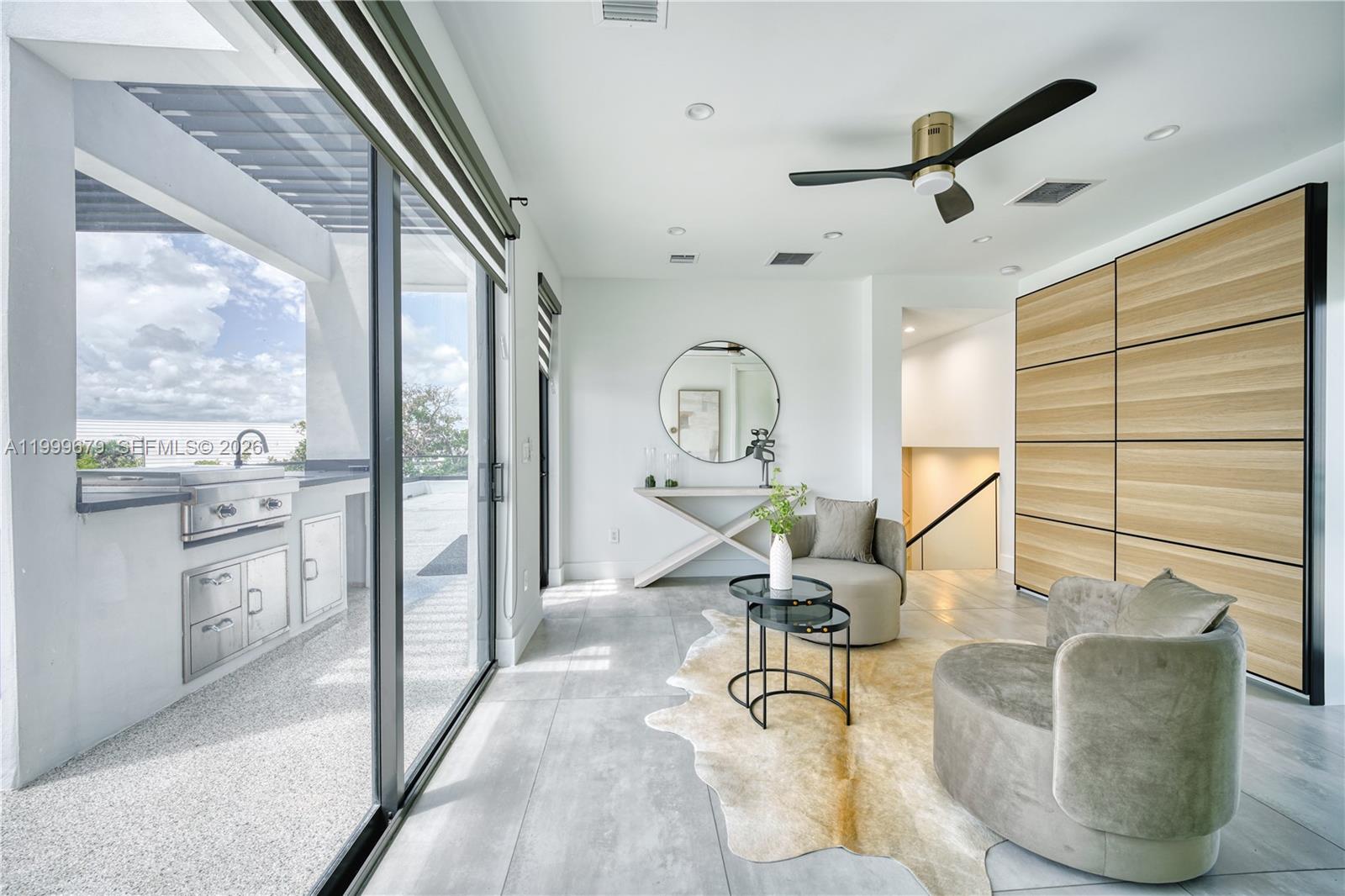 LAUDERDALE BEACH - Residential