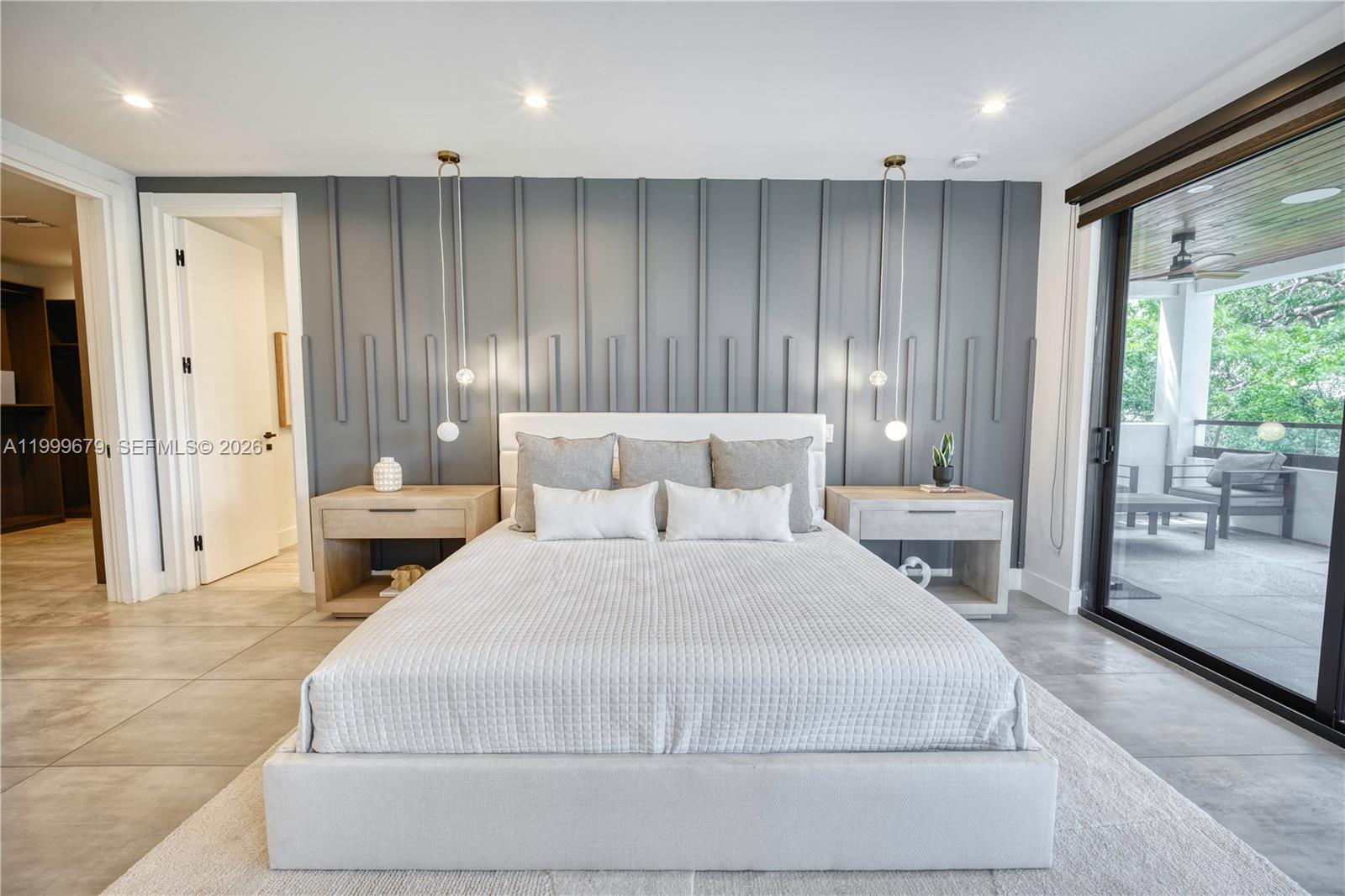 LAUDERDALE BEACH - Residential