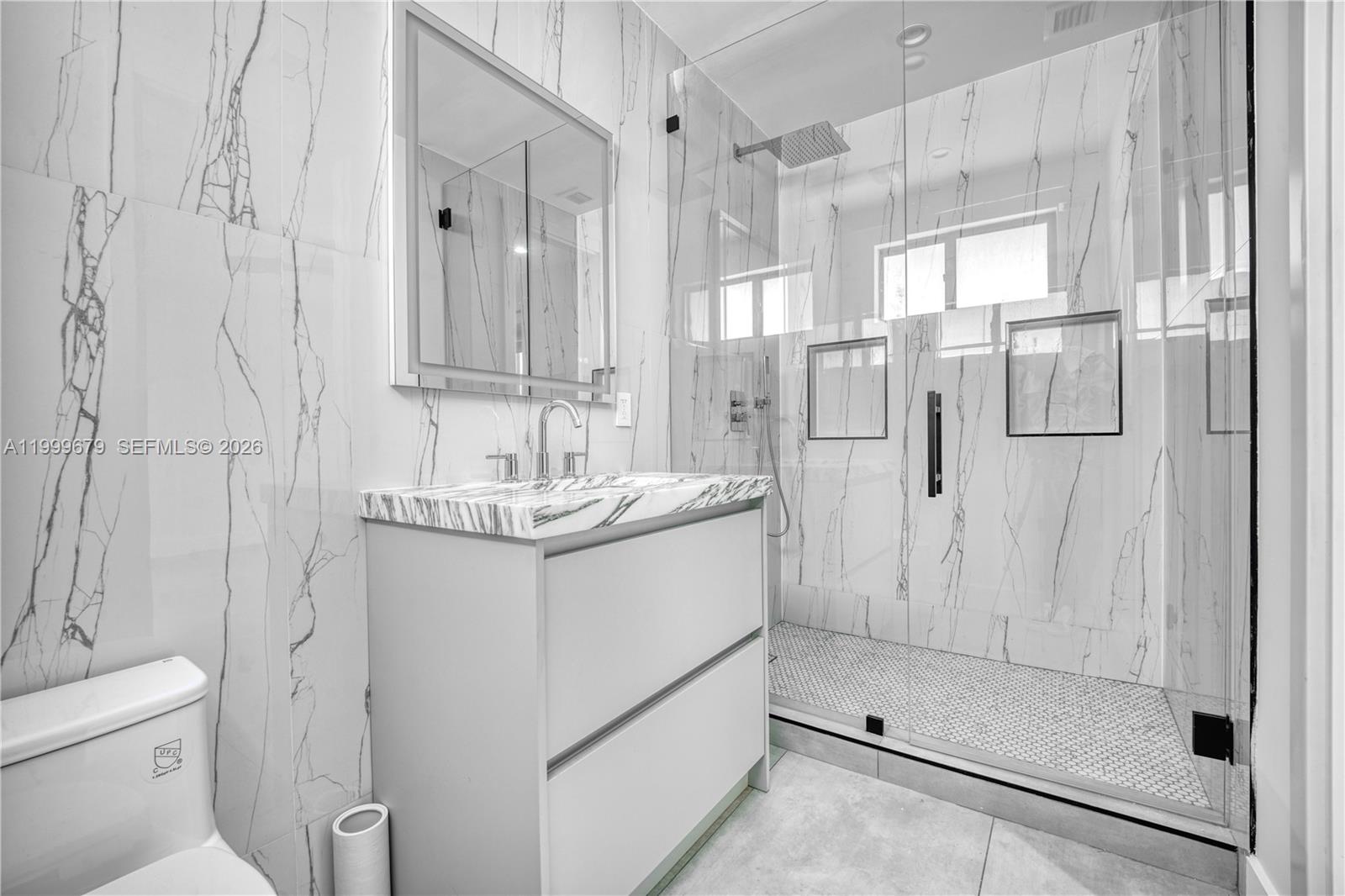 LAUDERDALE BEACH - Residential