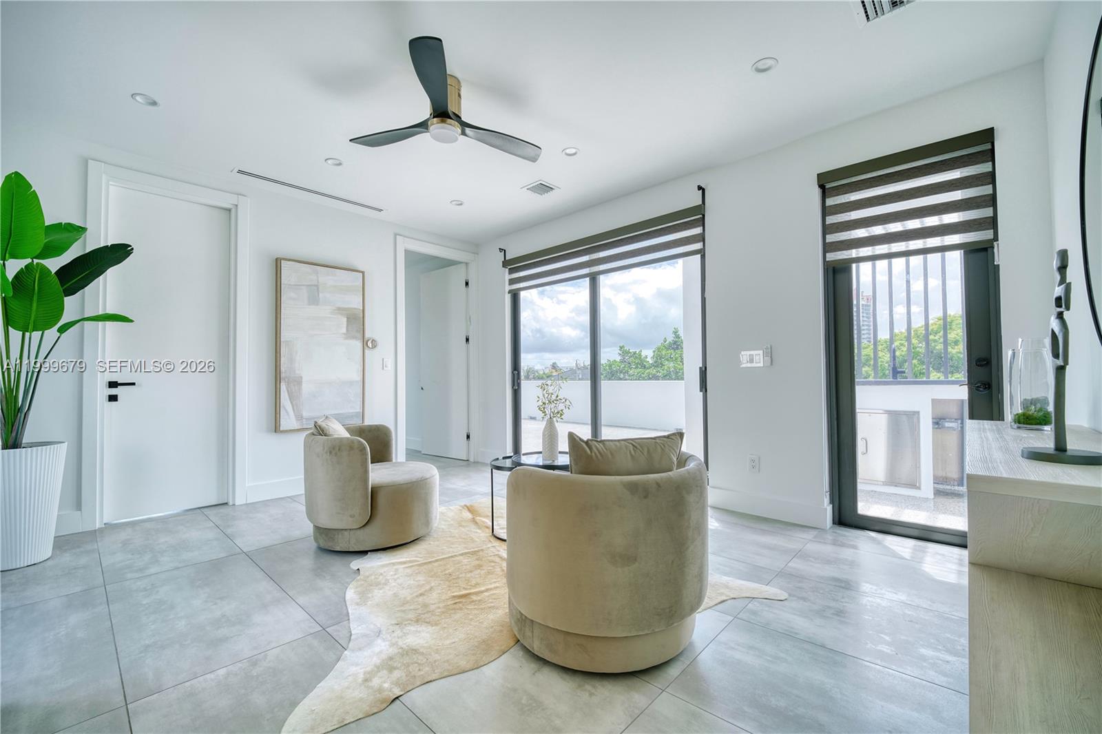 LAUDERDALE BEACH - Residential