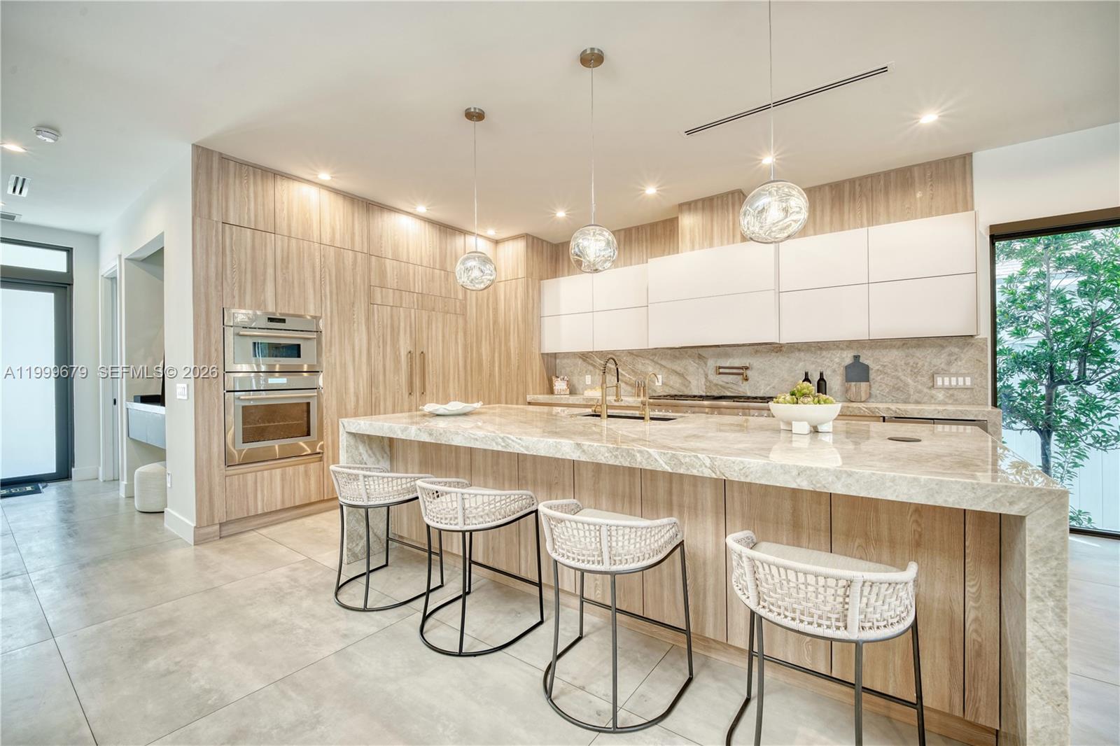 LAUDERDALE BEACH - Residential