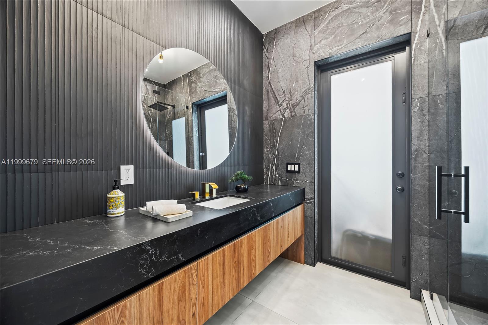 LAUDERDALE BEACH - Residential