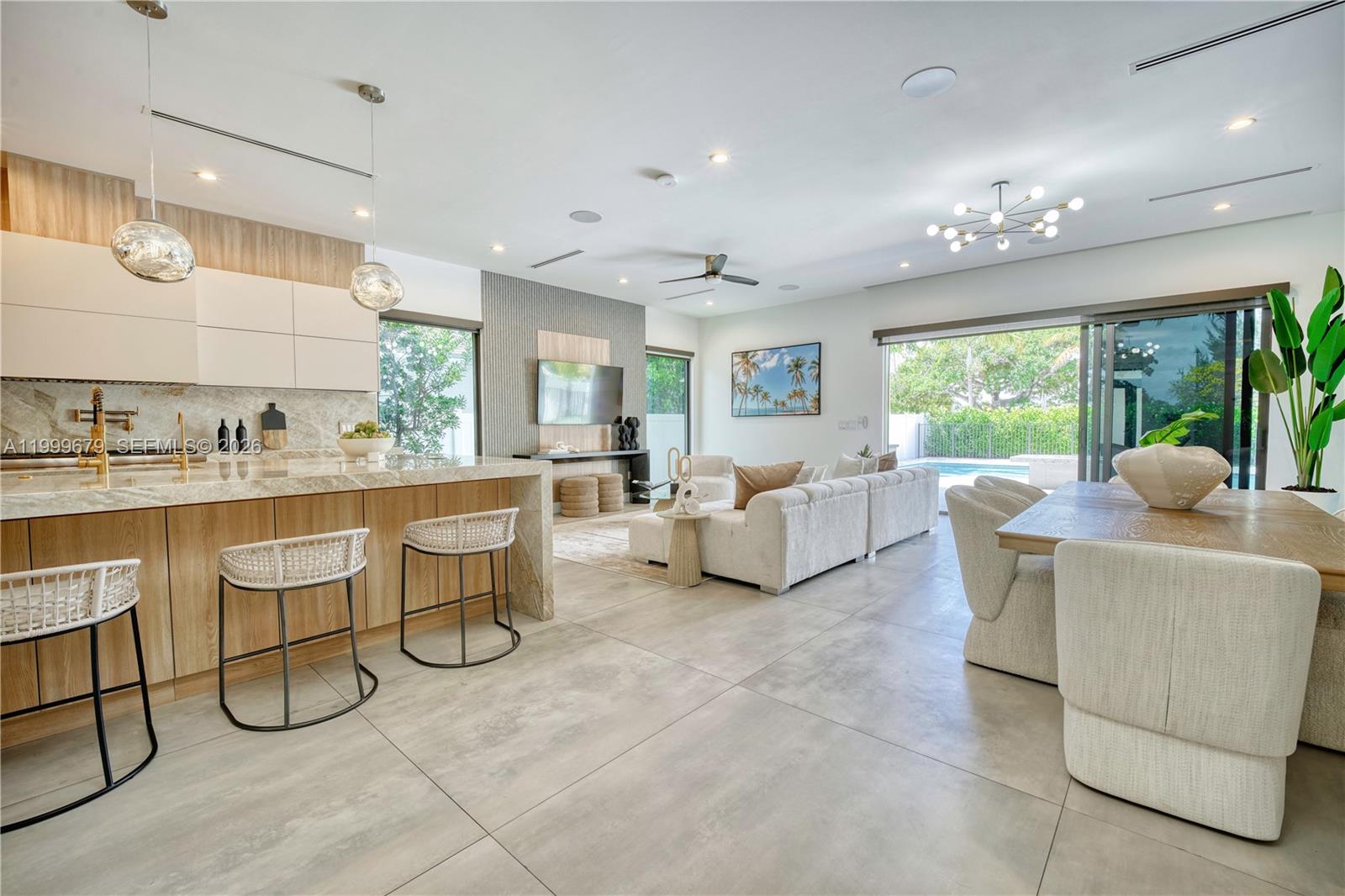 LAUDERDALE BEACH - Residential