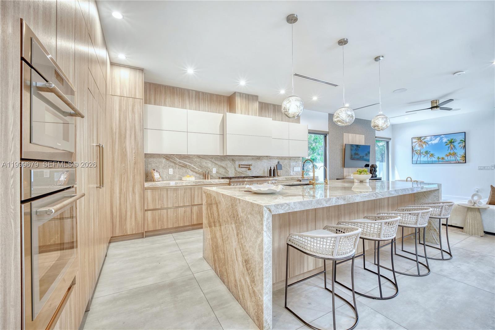 LAUDERDALE BEACH - Residential