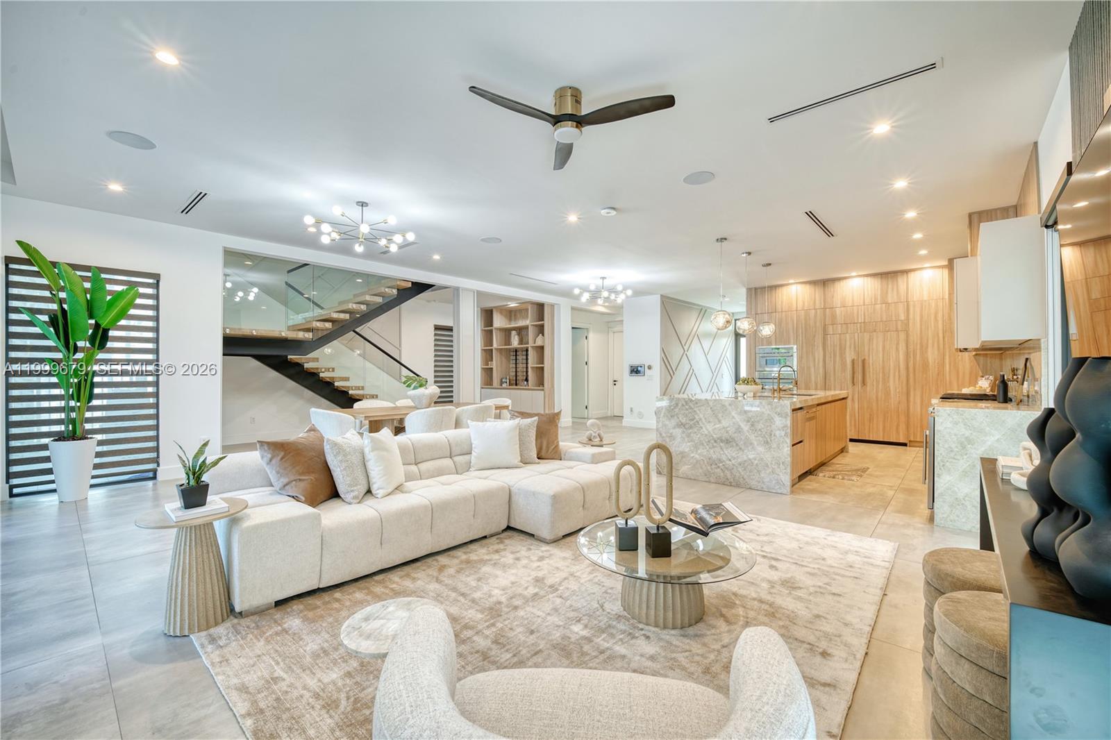 LAUDERDALE BEACH - Residential