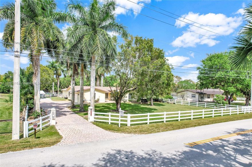 Charming Equestrian Retreat in Davie!
Discover this beautiful home nestled in a quiet equestrian neighborhood of Davie. This spacious 3-bedroom, 2-bathroom home boasts large closets, a generous family room perfect for entertaining, a formal living room, and a sizable dining area. The remodeled kitchen includes a pantry for extra storage.
Sitting on approximately an acre lot, the property features a large pool with an extended deck, offering ample space for outdoor gatherings. A detached storage building provides additional convenience. With a huge two-car garage and plenty of room for boats, RVs, or even horses, this home is perfect for those seeking space and flexibility.
Whether you’re looking to create your dream home this property offers endless possibilities!