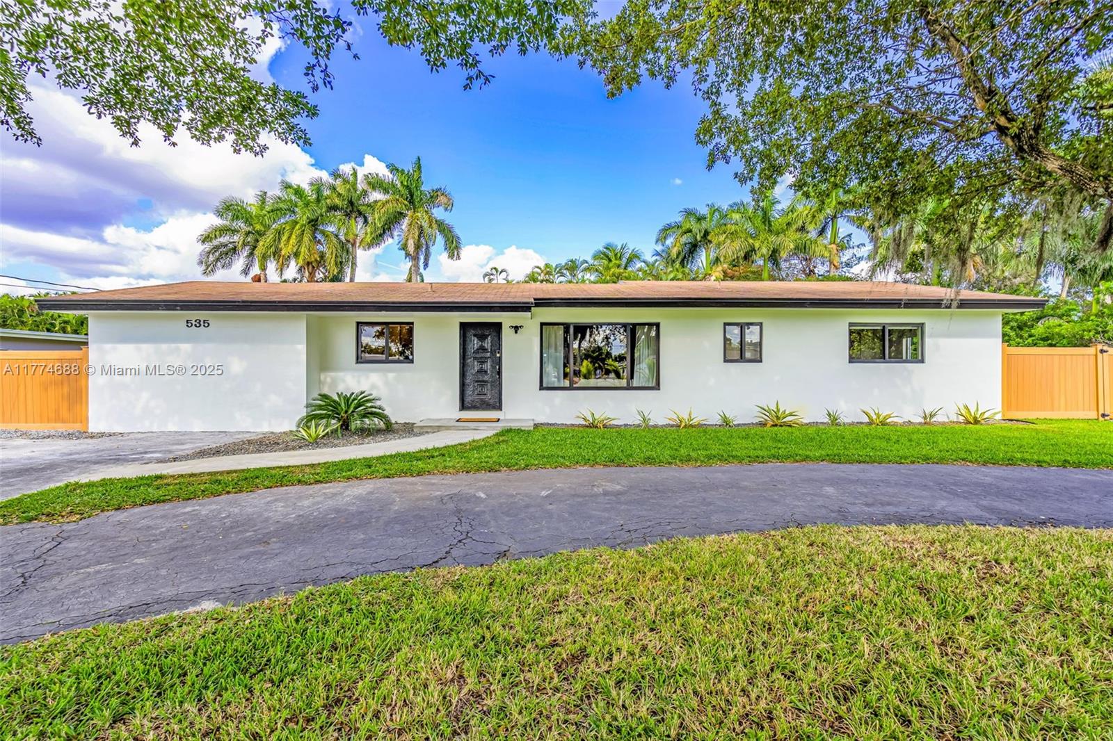 535 N Biscayne River Dr 1