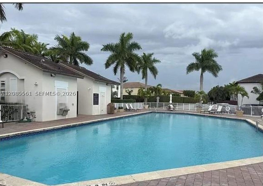 , Doral, FL, 33178/$380,000 3 2761905733