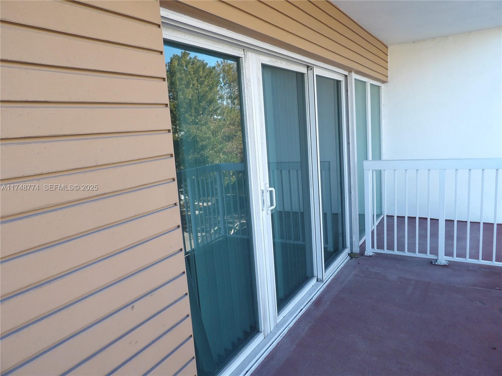 VILLAGGIO IN THE GROVE TO - Residential