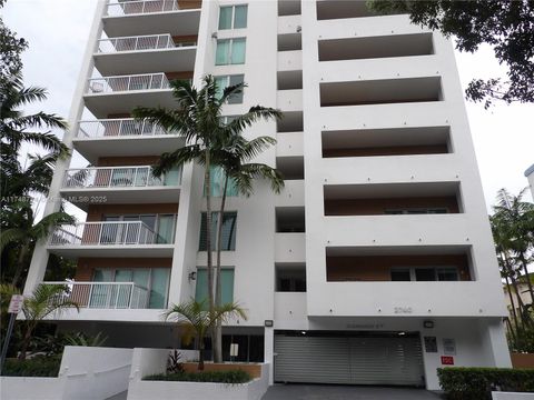 2740 SW 28th Ter 301 Miami FL 33133