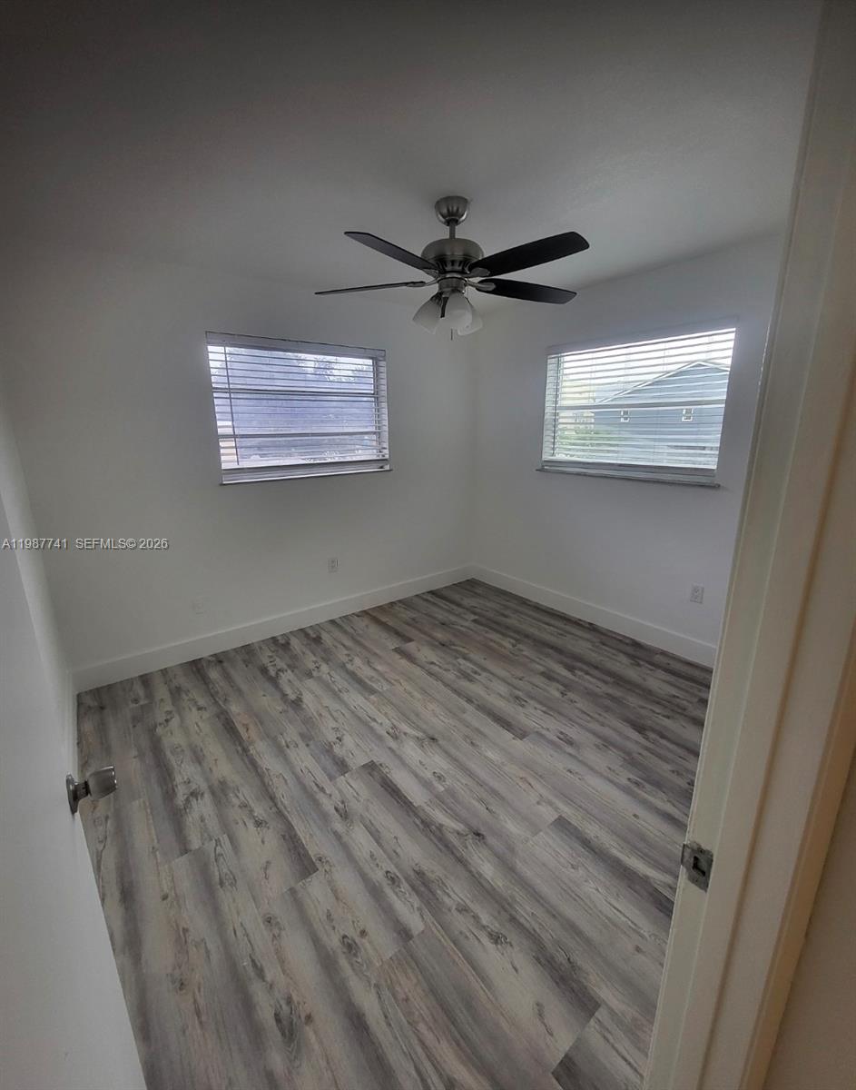 LAWRENCE ESTATES LAND COS - Residential Lease