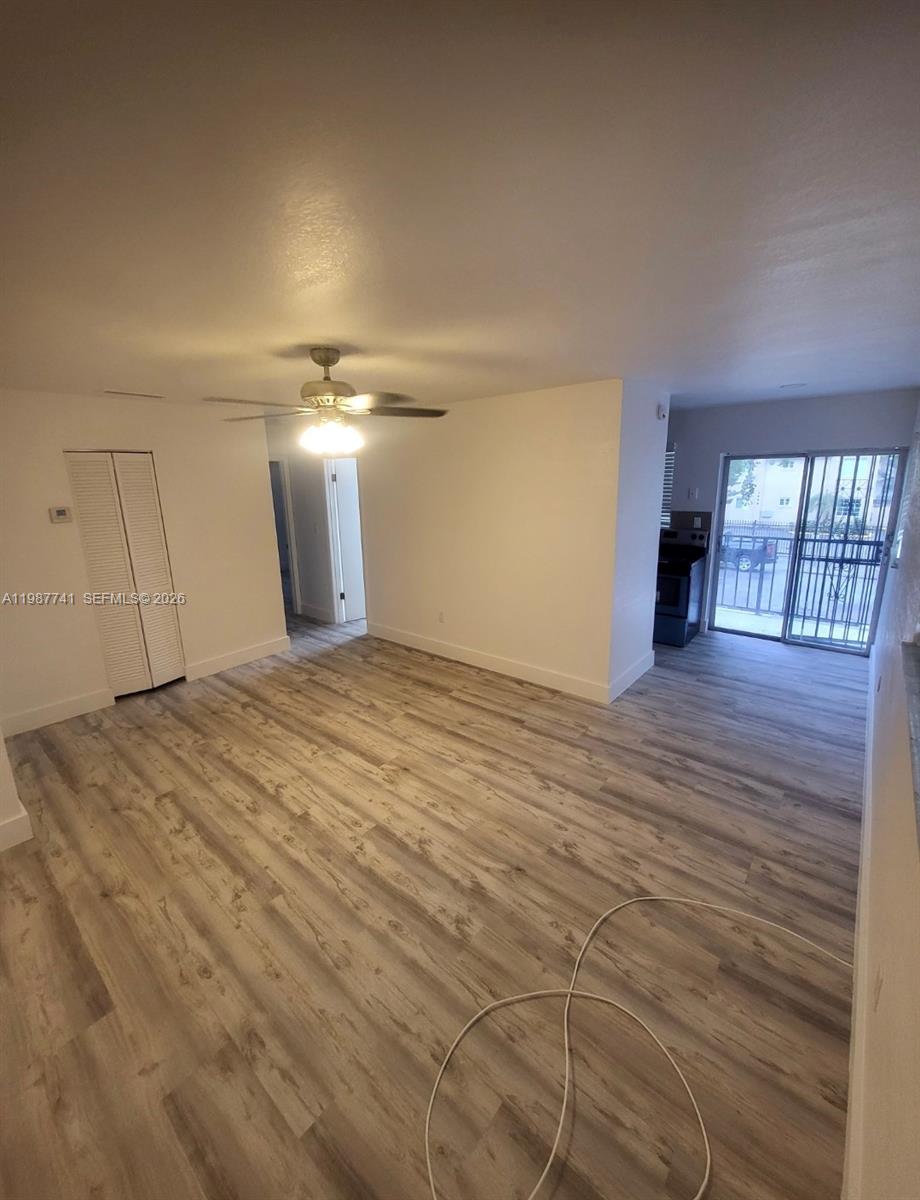 LAWRENCE ESTATES LAND COS - Residential Lease