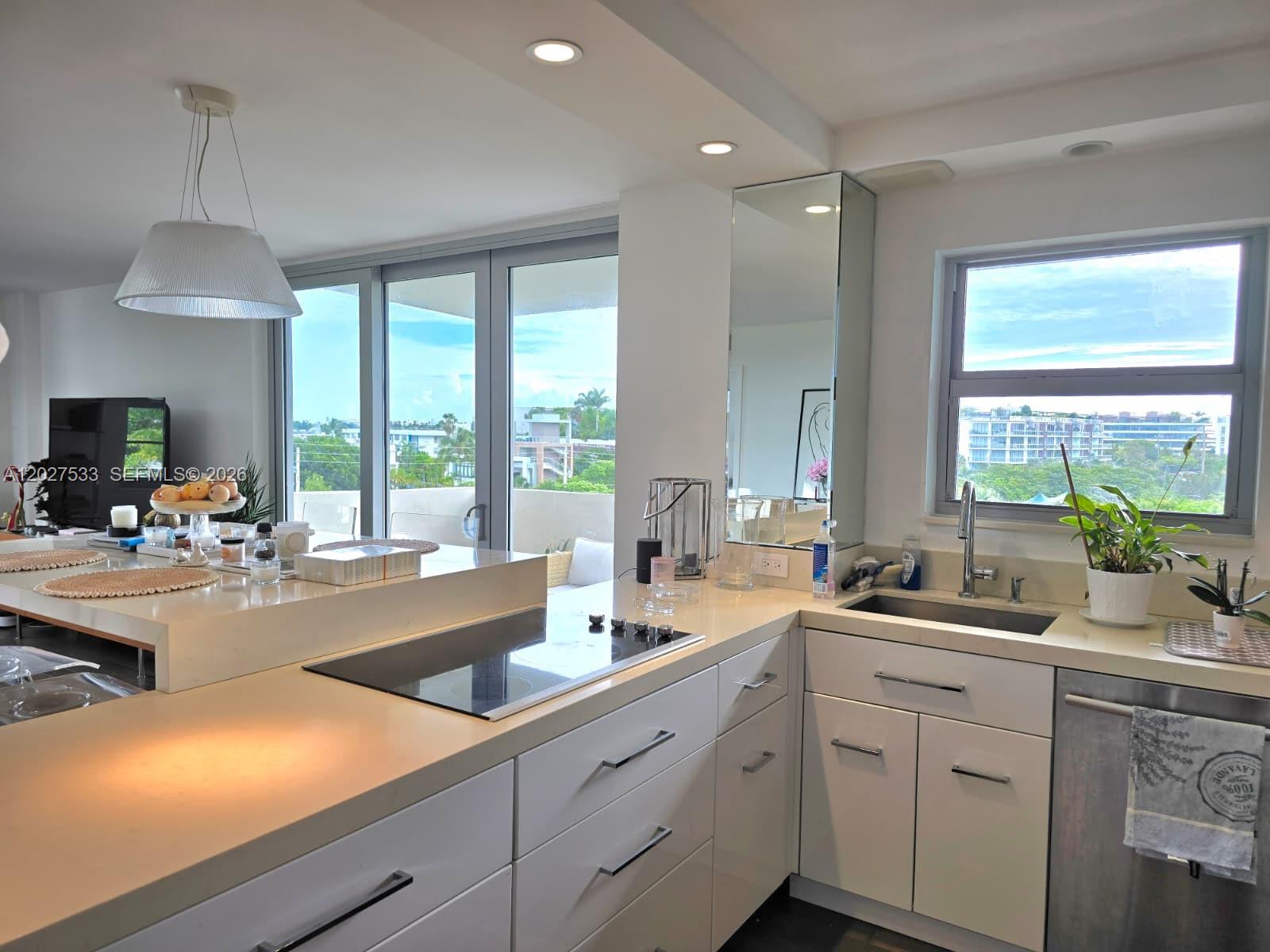 5 Island Ave 5J