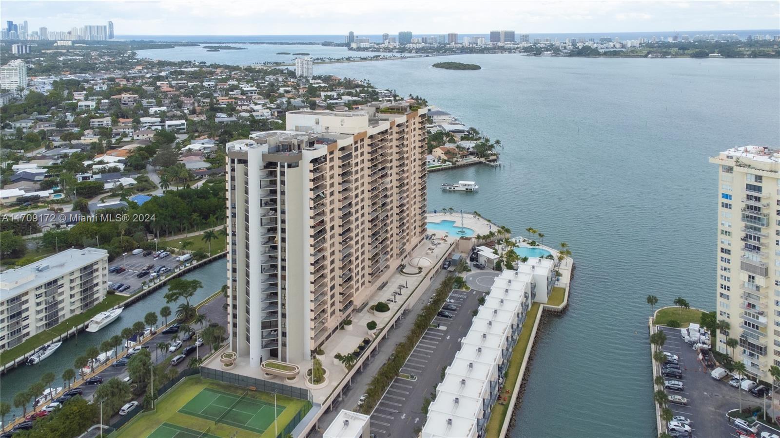CRICKET CLUB CONDO - Residential