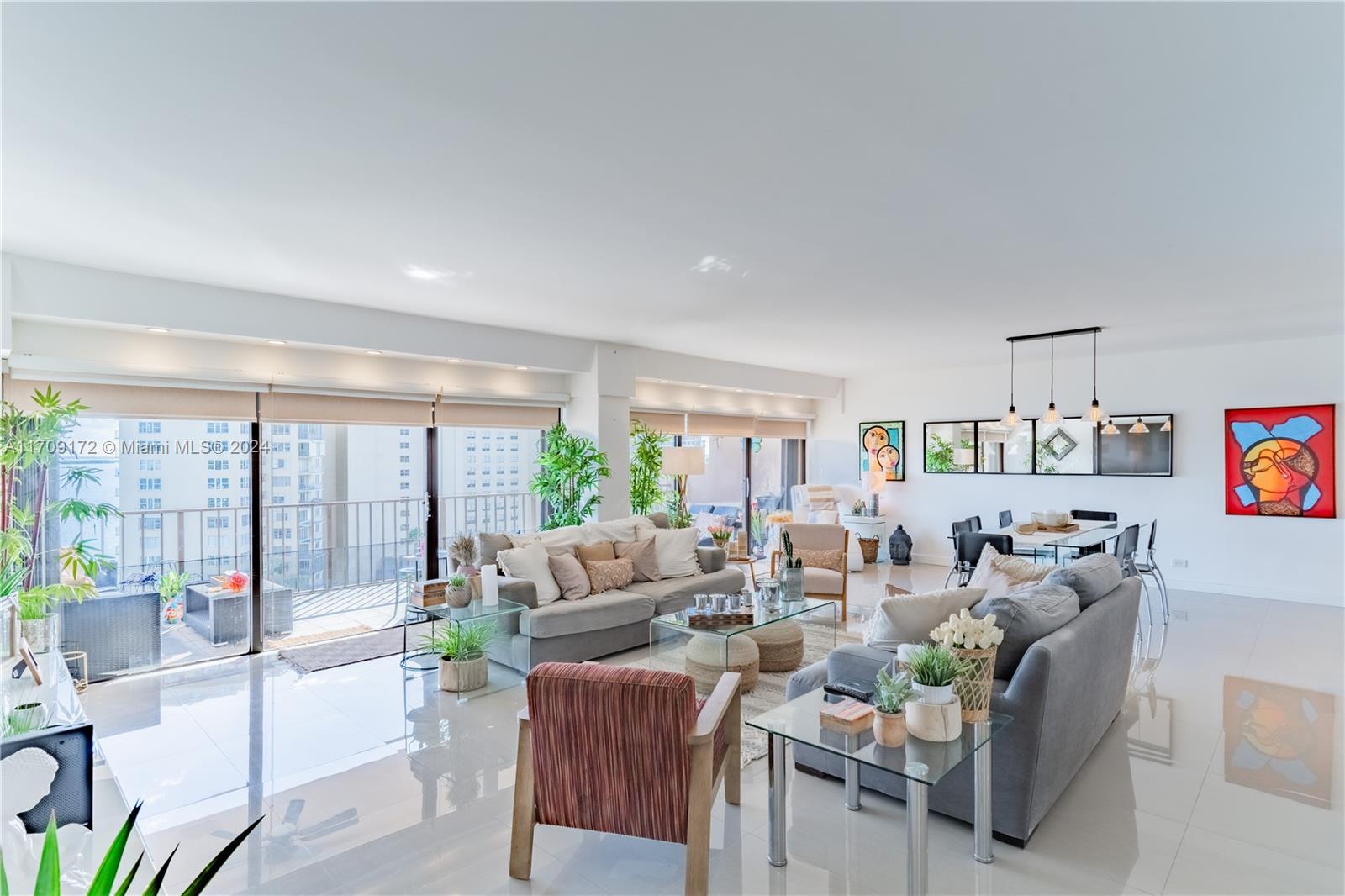 CRICKET CLUB CONDO - Residential