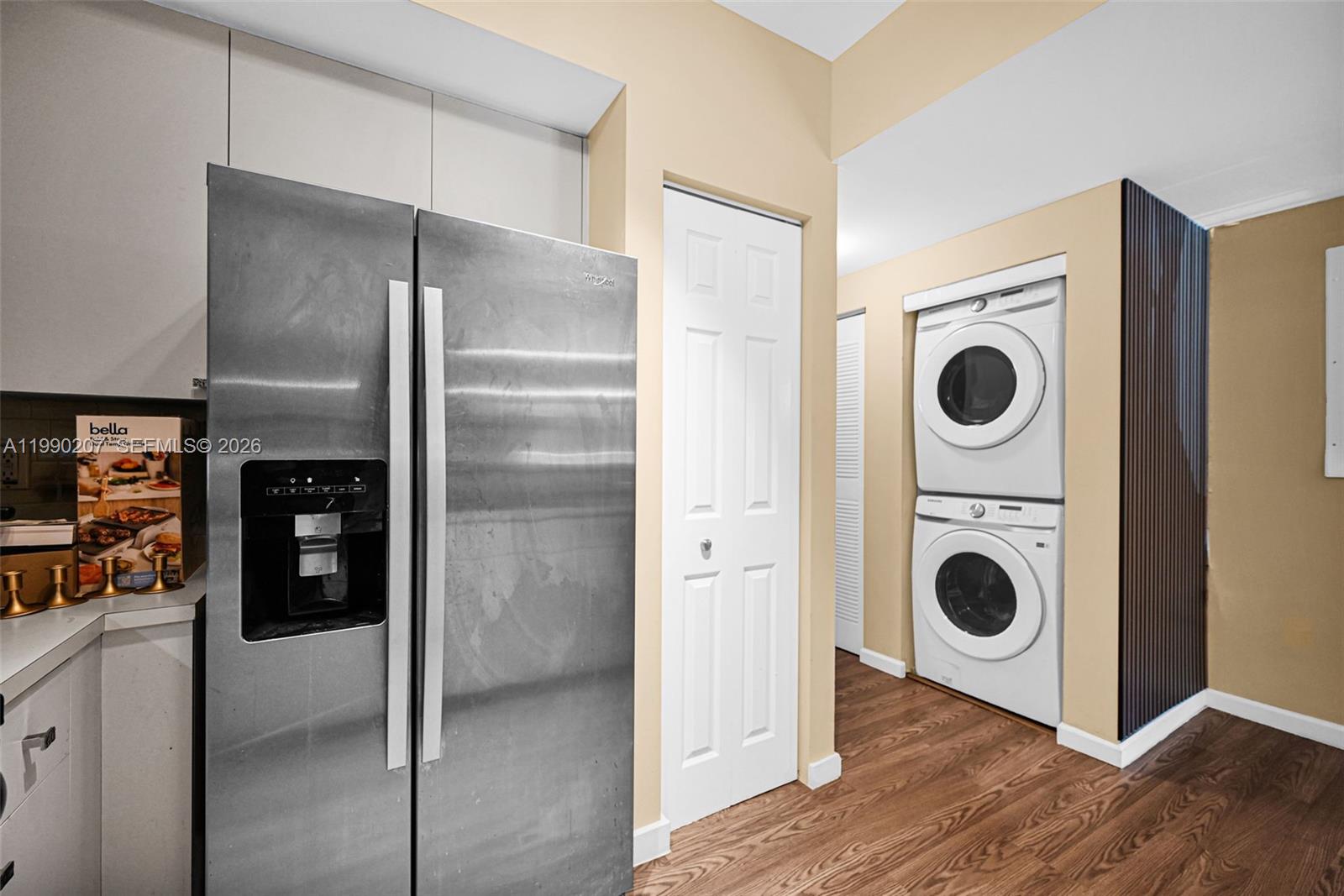 PARADISE POINTE CONDO - Residential