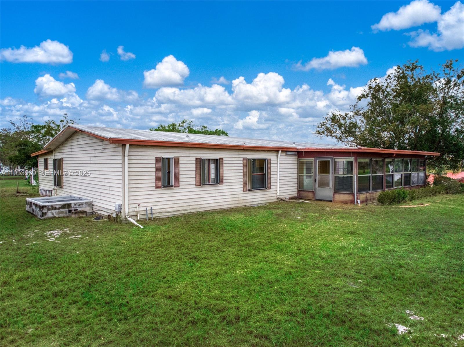 2093.000 - HICKORY RIDGE - Residential