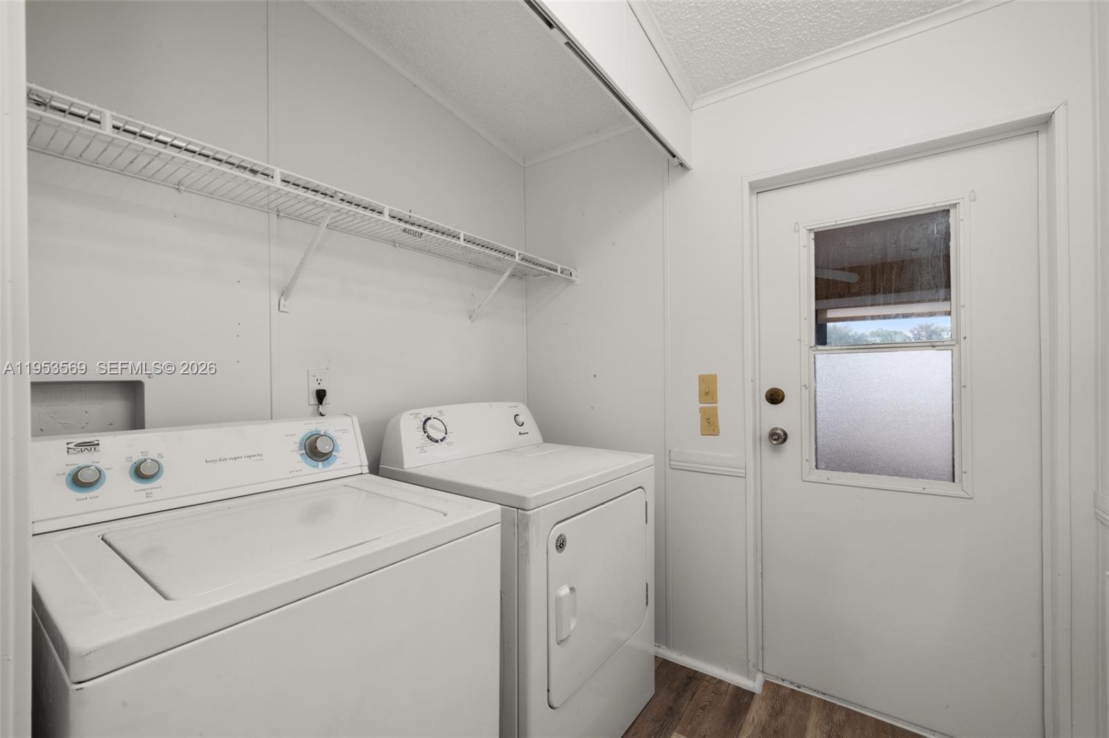 2093.000 - HICKORY RIDGE - Residential