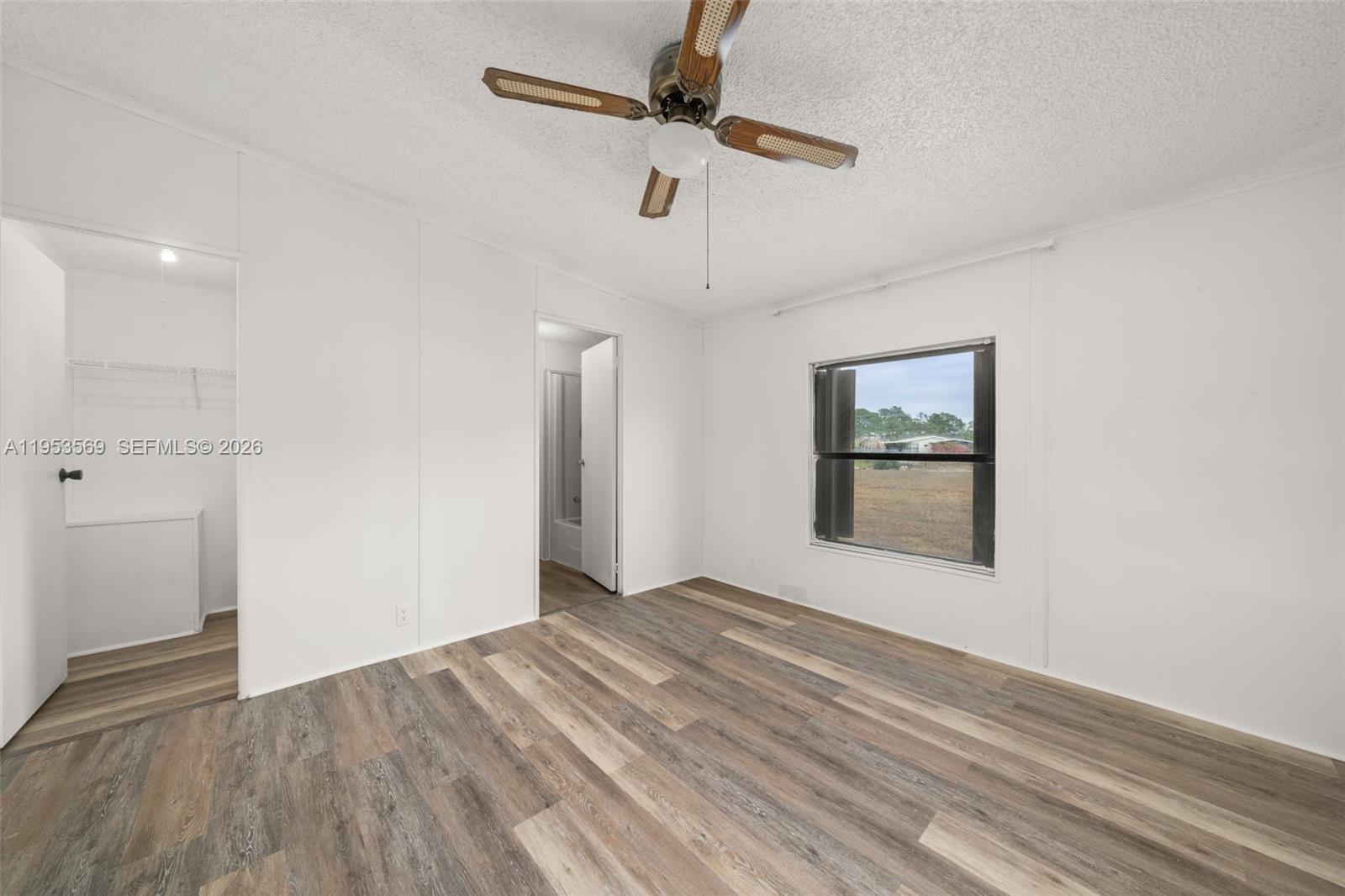 2093.000 - HICKORY RIDGE - Residential