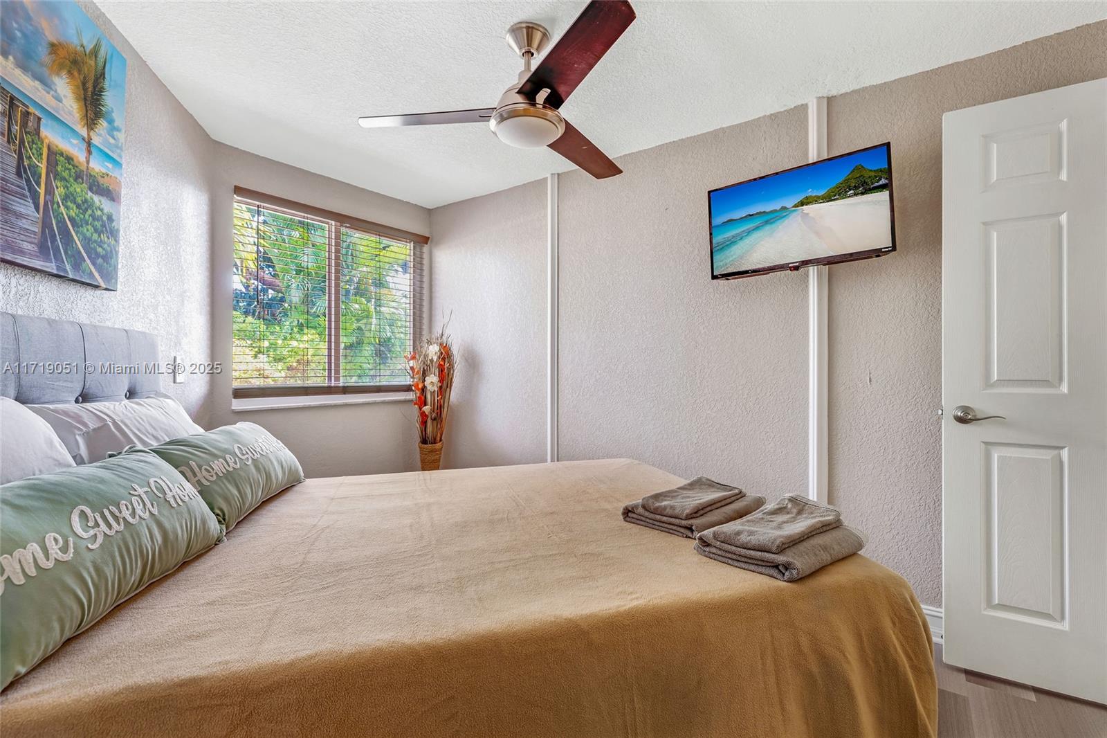 IMPERIAL POINT 2 SEC - Residential