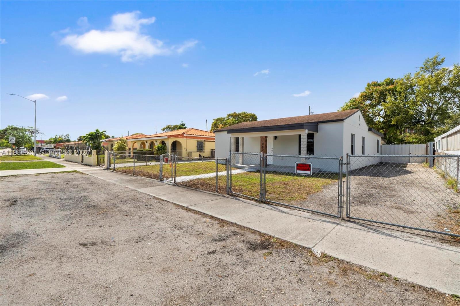 DOUGLAS 7TH COMML CENTER - Residential Lease