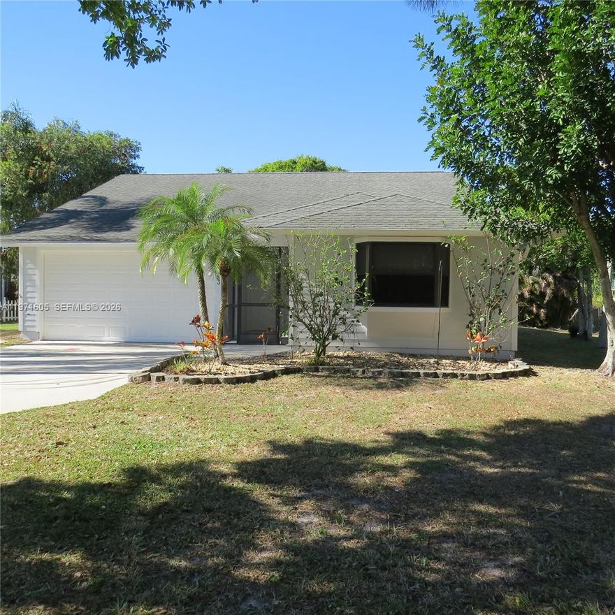 Vacant, Clean, ready to move in. New interior and exterior paint, new kitchen, A/C 2023, Water Heater 2024.
New 5V crimp metal Roof going on within 2 months (old roof is leak free but 20 years old).
Situated at the end of a Cul de sac. lots of privacy. Community offers a heated pool. This three-bedroom, two bath home is well priced and waiting for you!