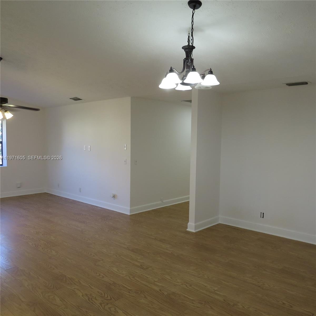 6883 SE Raintree Ave