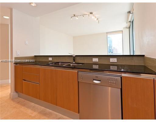 1050 Brickell Ave 1514
