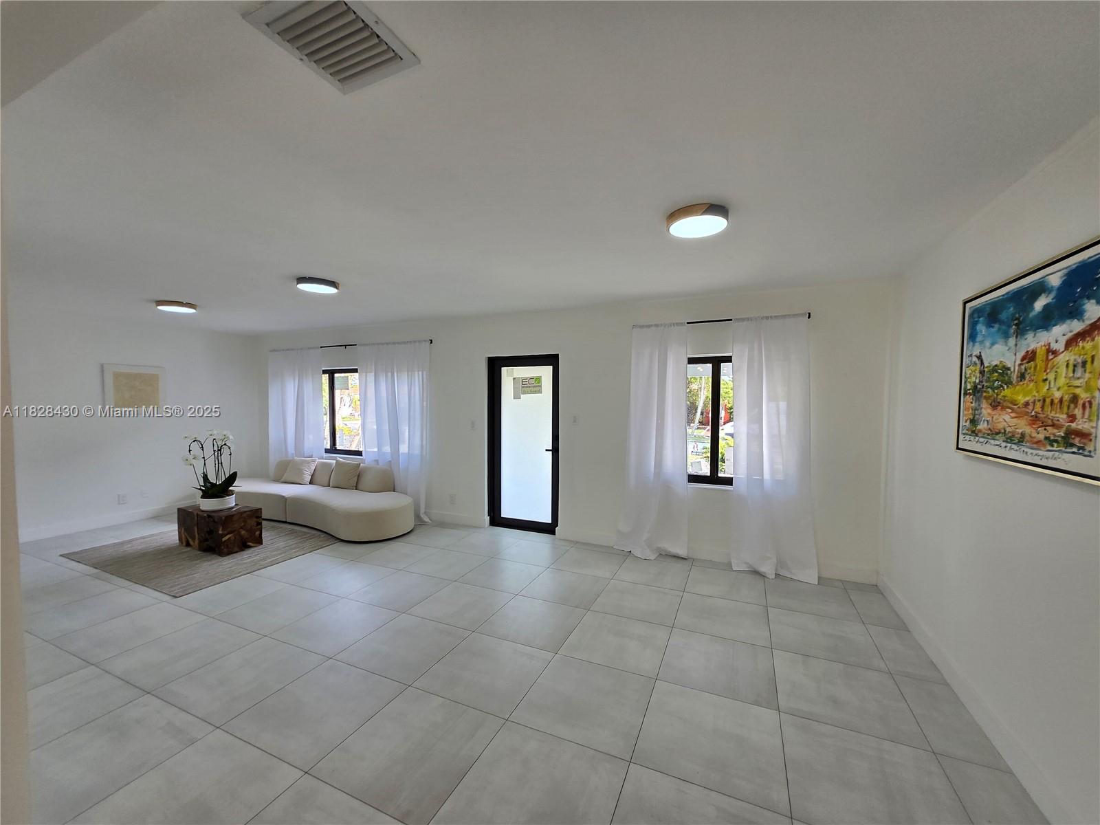 335 W 60th St