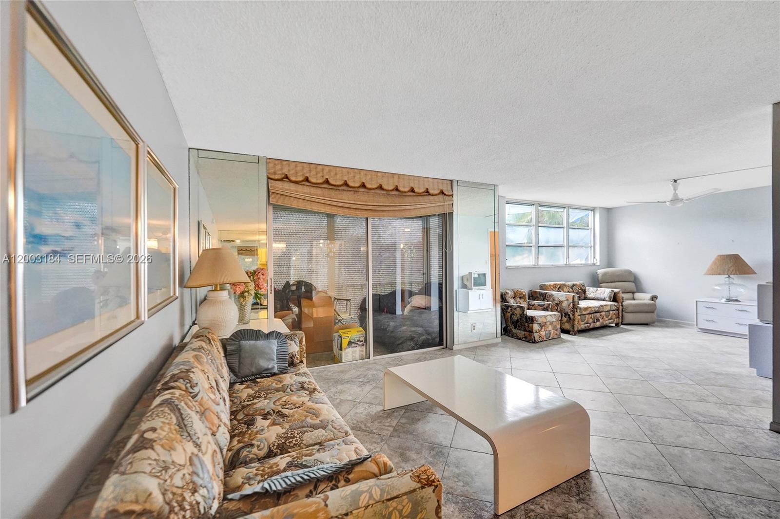 HOLLYBROOK GOLF AND - Residential