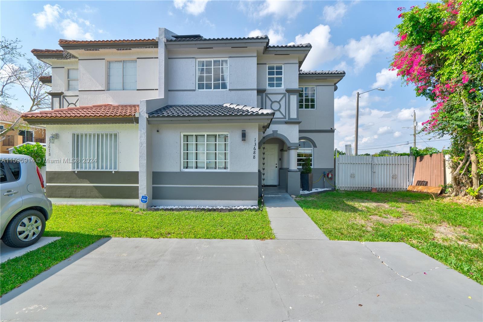 Property for Sale at 13688 Sw 264th Ter, Homestead, Miami-Dade County, Florida - Bedrooms: 4 
Bathrooms: 3  - $499,990