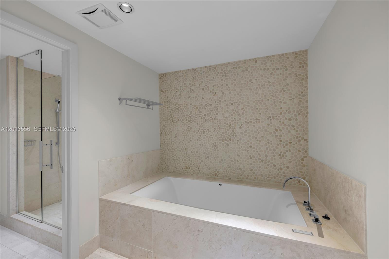 17121 Collins Ave 3901