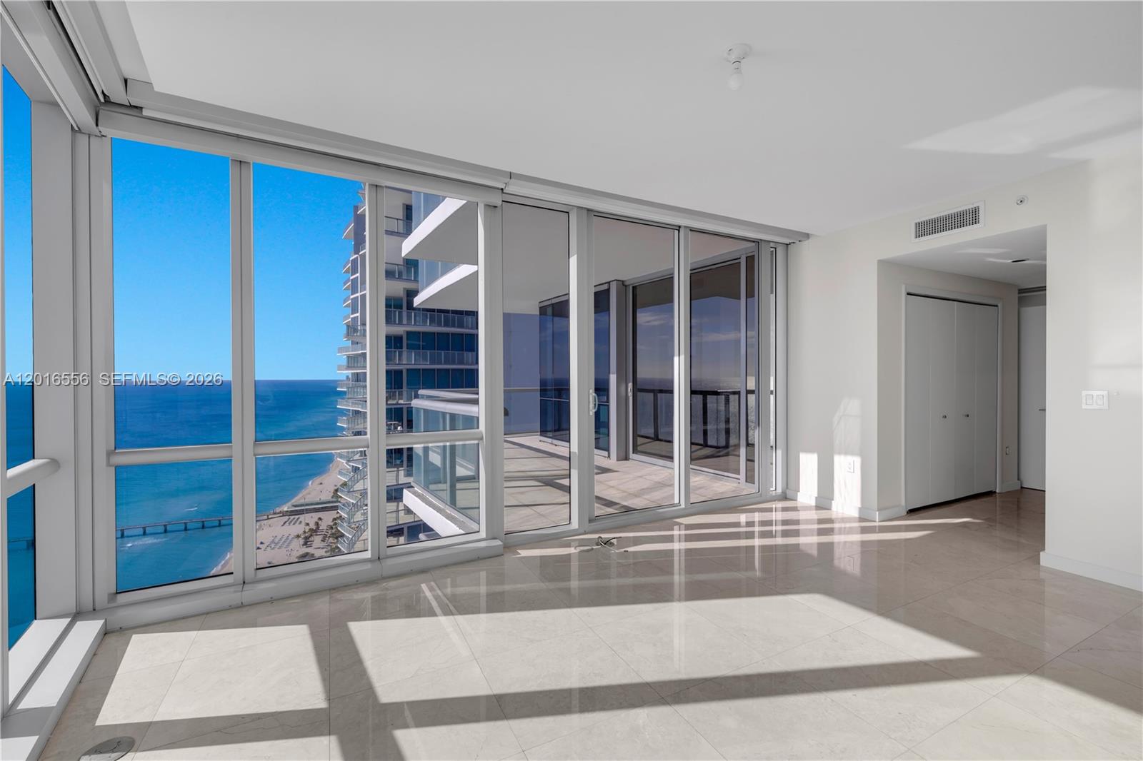 17121 Collins Ave 3901