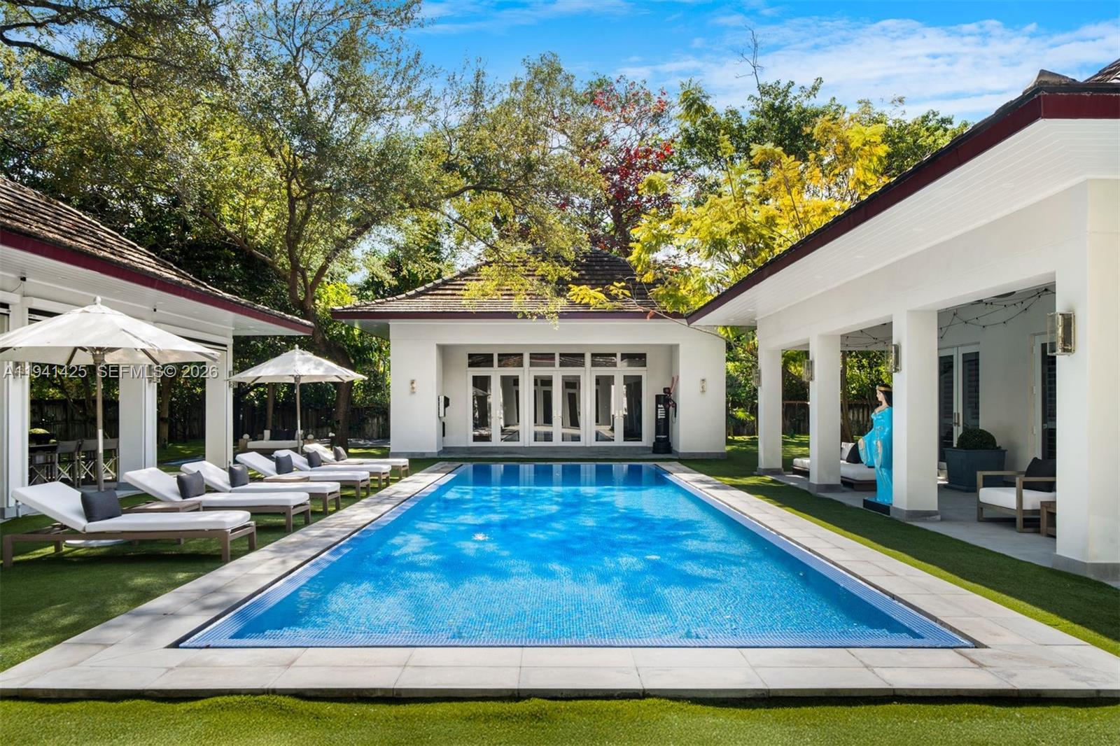 CLEVELAND PARK - Residential